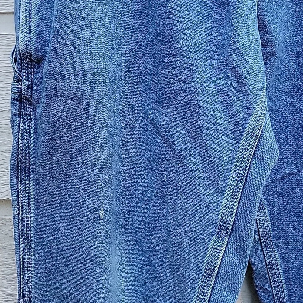 Carhartt dungaree Fit Men's jeans 5 pocket color blue size 38X32 100% cotton